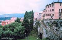  Perugia hotels inns bed breakfast lodgings accommodations self-catering apartments holidays houses villas Umbria vacation rentals. 