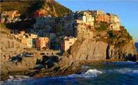  Cinque Terre hotels inns bed breakfast lodgings accommodations self-catering apartments holidays houses Liguria vacation rentals Cinque Terre. 