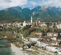  Belluno hotels inns bed breakfast lodgings accommodations self-catering apartments holidays houses villas Venetia vacation rentals Belluno. 
