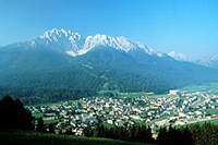 San Candido Italy hotel inn bed breakfast residence self-catering accommodation directory. 