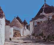 Alberobello hotels inns Alberobello bed breakfast lodgings accommodations self-catering apartments holidays houses villas Apulia vacation rentals. 